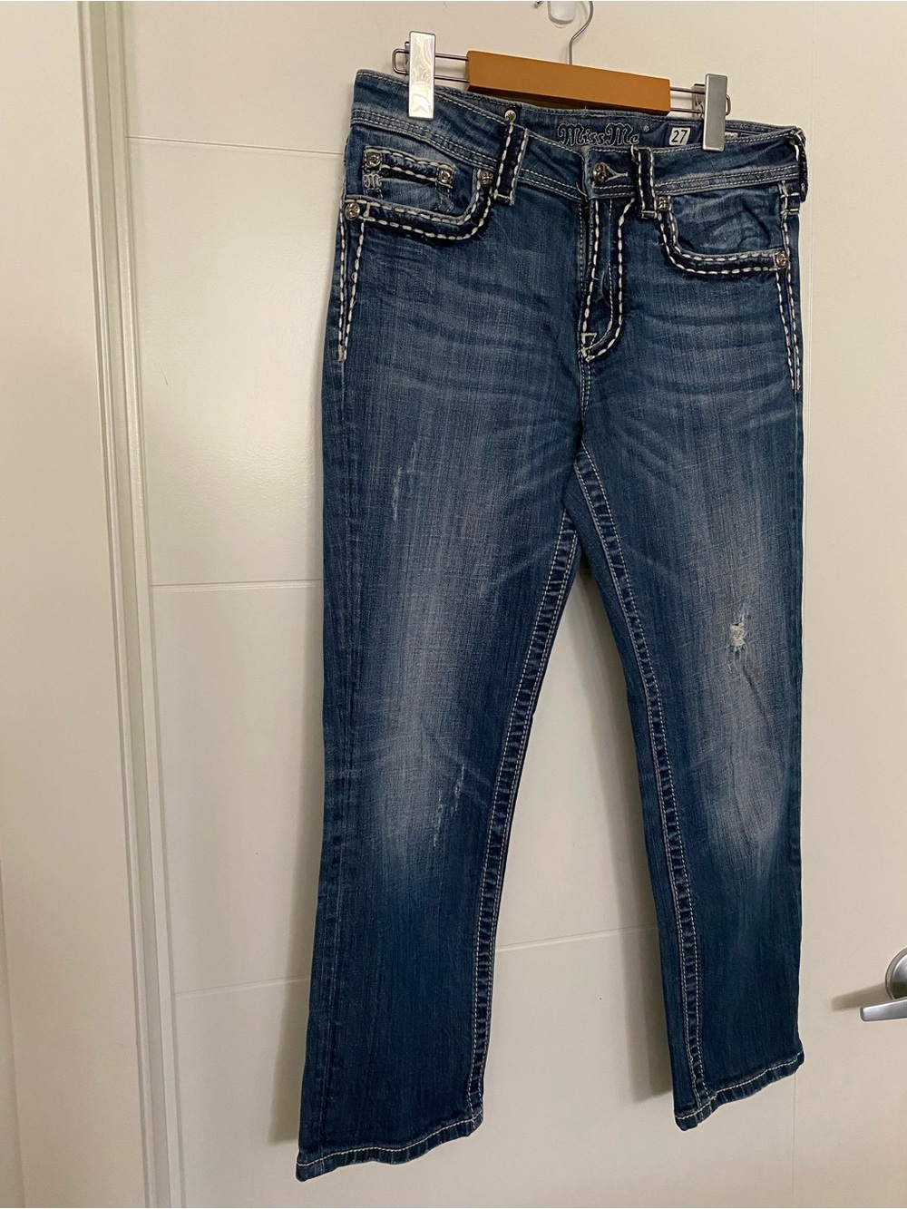 Miss Me Dark Blue Boyfriend Capri Jeans with White Contrast Stitching
